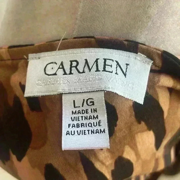 Carmen Marc Valvo - Plus Size Printed Top with Chiffon Hem - Picture 9 of 9